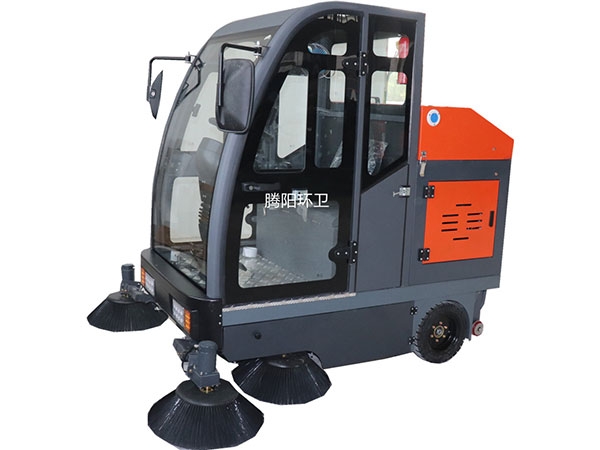 TY-1900型電動駕駛式掃地車